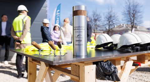 Narva kerkiv esimene uue formaadi Coopi kauplus sai täna nurgakivi ning saavutas täiskõrguse