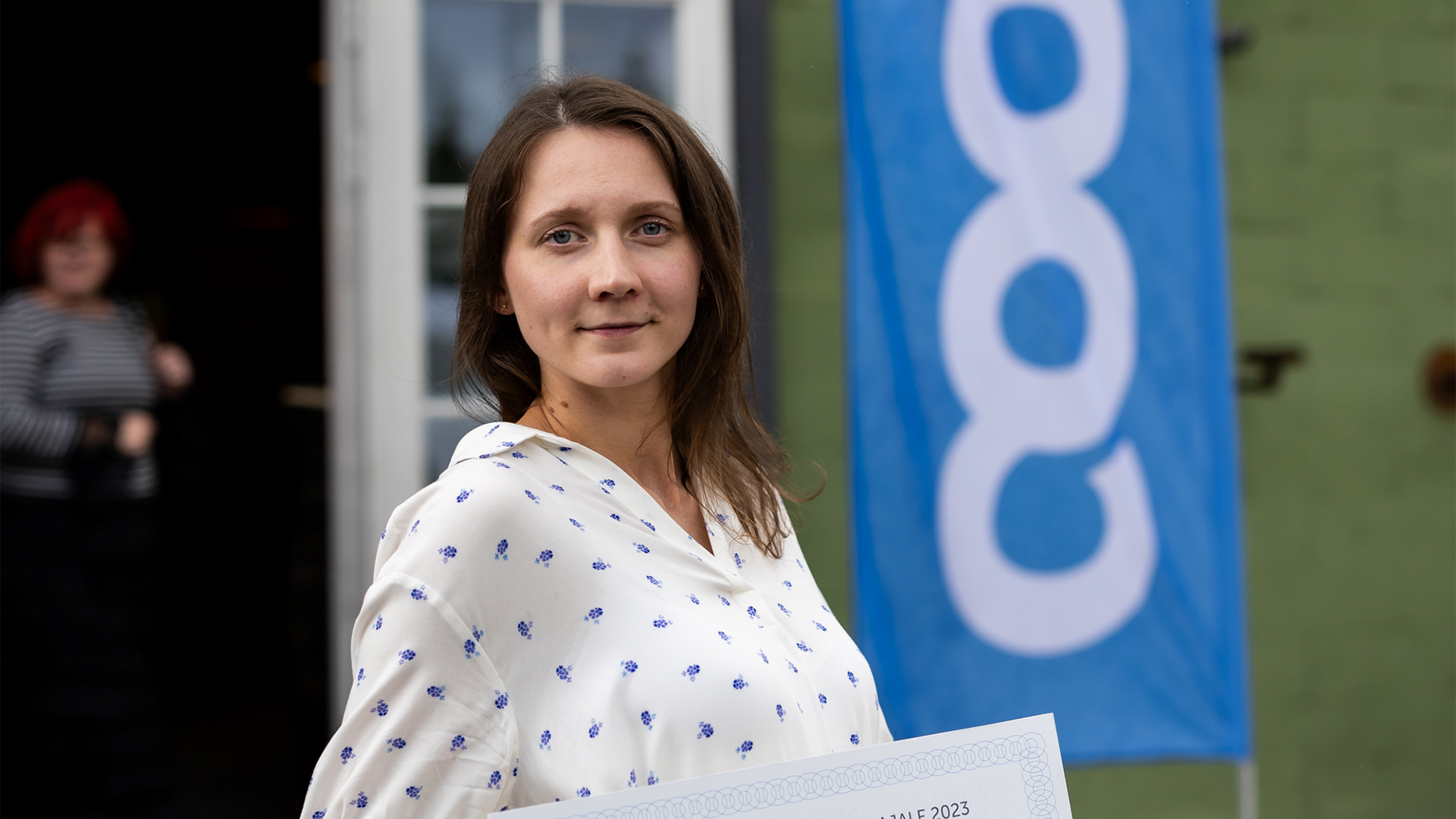 Coopi parima teenindaja tiitliga pärjati Pärnu Maksimarketi teenindaja Maria Koos