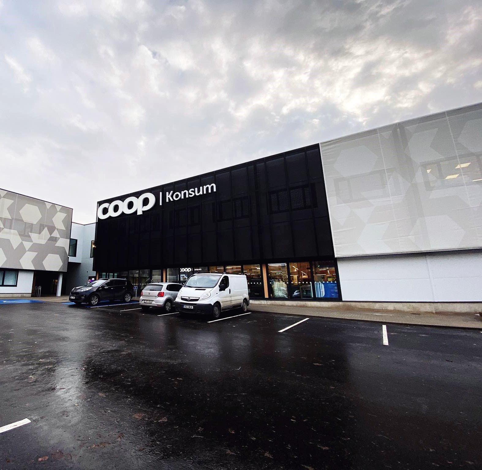 Avasime Tartus Mõisavahe Coop Konsumi