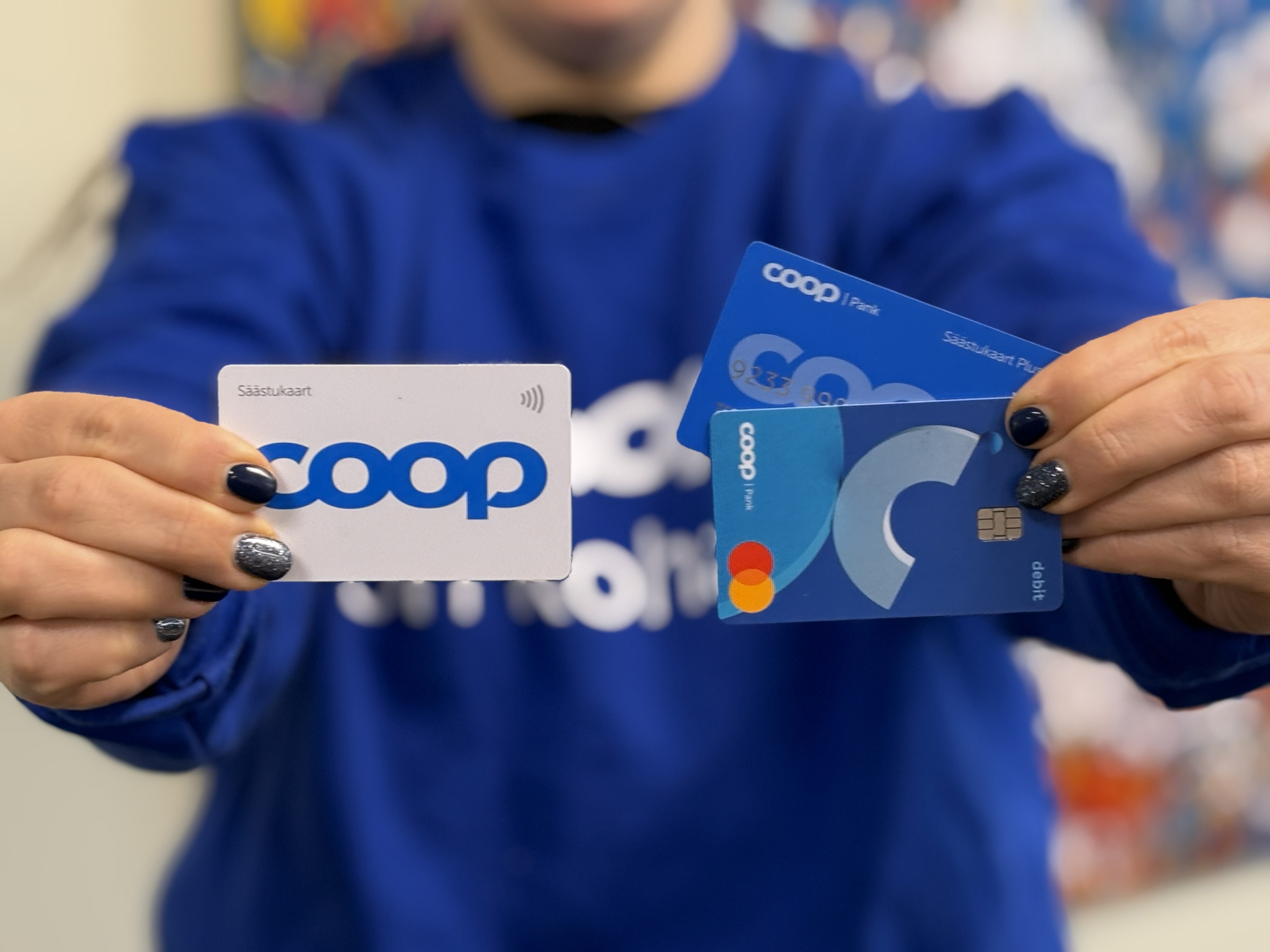 Coopi boonuspunkte on võimalik koguda nii Säästukaardi, Säästukaart Plussi kui ka Coop Panga kaardiga, mis toimib Coopi kauplustes samuti kliendikaardina.