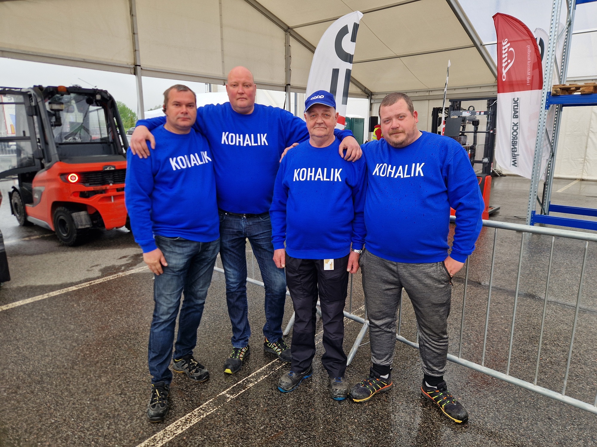 Tõstukijuhtide Eesti Meistrivõistlustel osalevad sel aastal Coopi poolt Vladimir Kalinin, Kuido Schröder, Ilmar Pall ja Rauno Pall.