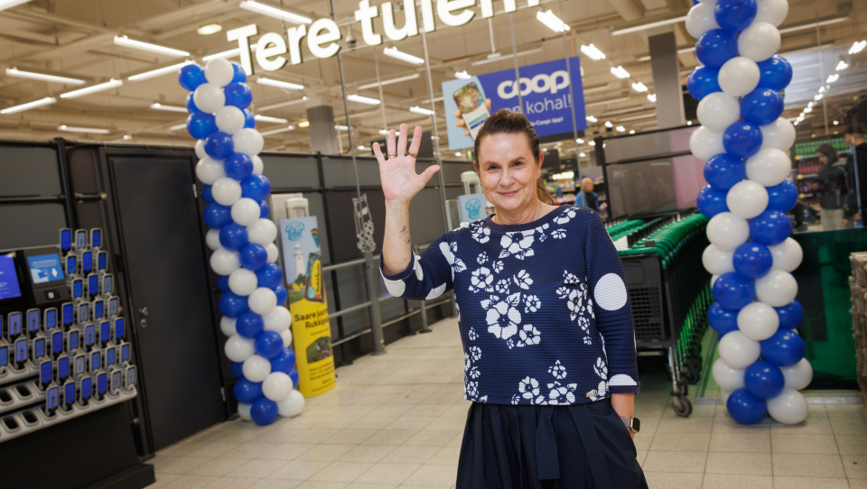 Coop avas ajaloo esimese hüpermarketi, tehes nimega kummarduse Prismale