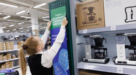 Coop avas ajaloo esimese hüpermarketi, tehes nimega kummarduse Prismale