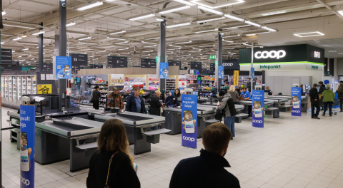Coop avas ajaloo esimese hüpermarketi, tehes nimega kummarduse Prismale